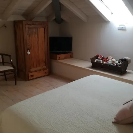 Il Colle Fiorito فندق مبيت وإفطار *